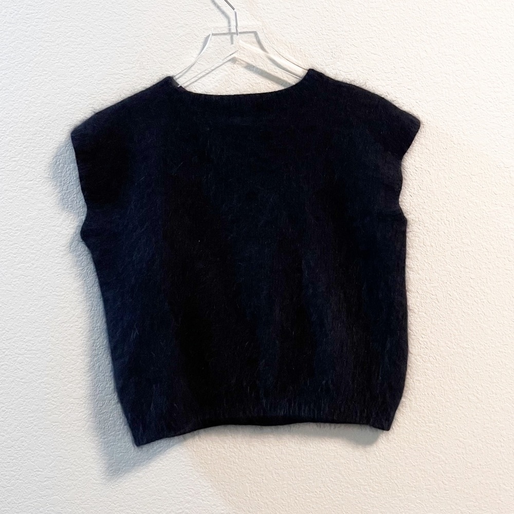 Andre Vest - Picture 2 of 5